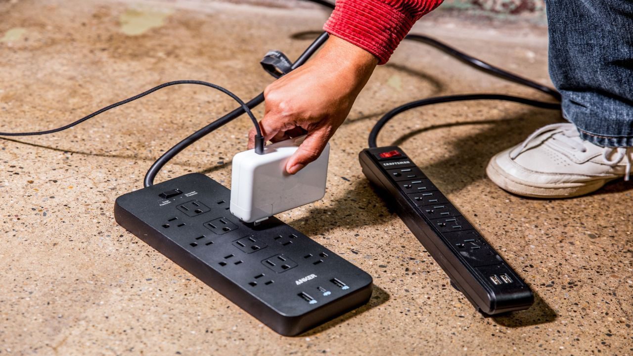 Why Flat Extension Cords Work Well in Modern Offices